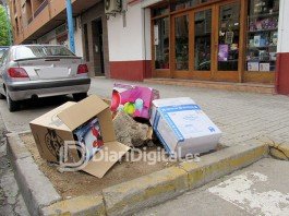 Xàtiva inicia una campanya informativa sobre la recollida del cartó comercial