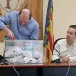 Los-vecinos-de-Alberic-eligen-en-la-consulta-ciudadana-mejorar-el-asfaltado-de-los-caminos-rurales