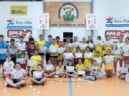 Clausura de la escuela deportiva municipal de bádminton 2015-2016