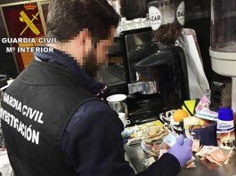 La Guardia Civil detiene a dos personas por tráfico de drogas en la localidad de Carcaixent