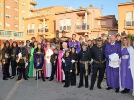 Más de 5.000 cofrades se dan cita en Oliva en la XXXIII Procesión Diocesana
