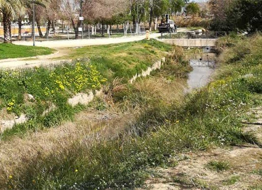 Canals signa el projecte de neteja del Riu Sants amb ACDEMA