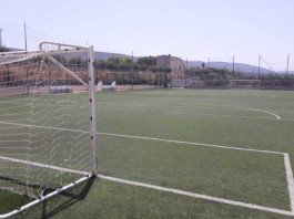 El personal del poliesportiu salva la vida d’un futbolista amb ajuda d’un desfibrilador