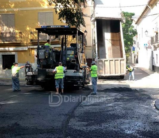 Xàtiva asfaltarà més de 20 carrers i camins en els pròxims mesos