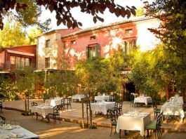 Hotel Montsant, único espacio en Xàtiva que acoge celebraciones familiares en un entorno natural