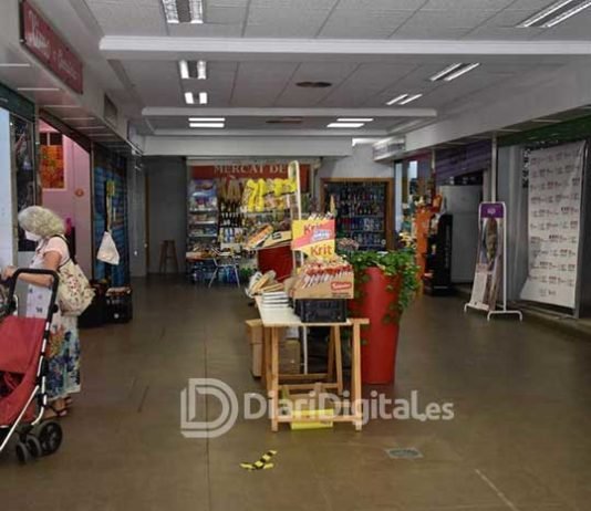 L’Associació Veïnal Barri antic de Xàtiva impulsa l’arribada de supermercats de proximitat al barri
