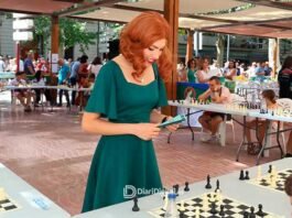 María Rodrigo «Gambito de Dama» protagonista en la simultània d’escacs Fira Xàtiva 2023