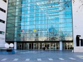 Juzgan en Valencia a una mujer por intentar quemar vivo a un hombre en Xàtiva