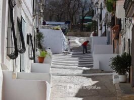 La Policia de barri de Xàtiva atén més de 90 avisos sobre desperfectes en la via i mobiliari públic