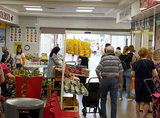 Xàtiva commemora el Dia del Comerç Local amb activitats en el centre