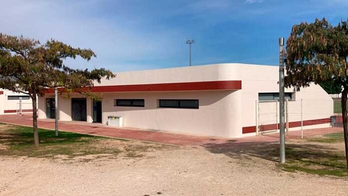 vestuaris-i-graderies-Pereres-(3)