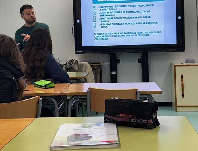 CANALS_XARRADA_ADDICCIONS