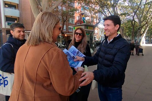 El PP de Xàtiva informa els veïns sobre la gestió local i planteja el seu projecte de futur
