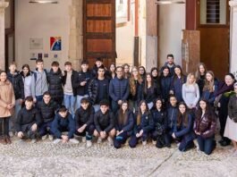 17 Estudiants alemanys d’intercanvi visiten el Palau de la Vila de Ontinyent