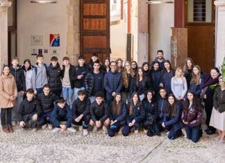 17 Estudiants alemanys d’intercanvi visiten el Palau de la Vila de Ontinyent
