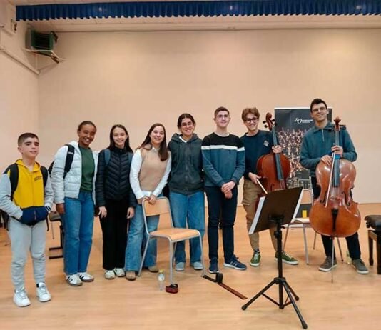 “Talent Compartit” naix amb força a Ontinyent i connecta escenari i aula en la seua primera edició”