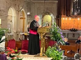 L’abat de Xàtiva fa una defensa dels confrares i dels portadors en el Pregó de la Setmana Santa