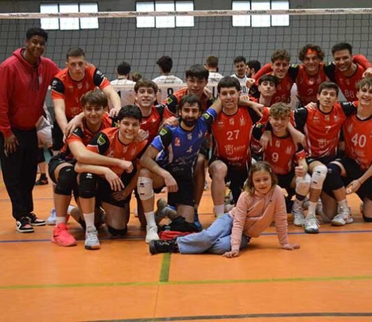 Final en la Lliga de Plata: El voleibol Xàtiva cedeix davant la pegada del líder