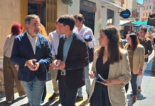 El PP de Xàtiva se echa a la calle para defender el bolsillo de los vecinos