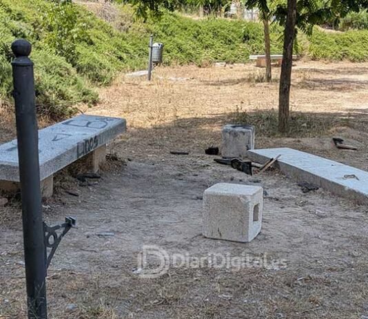 El veïnat de la Bola diu «prou»: el PP denuncia l’abandonament i la falta de neteja del barri