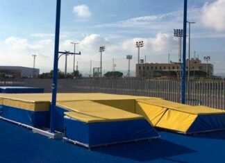 Xàtiva renova el material esportiu de salt d’altura i salt de perxa del Poliesportiu Les Pereres