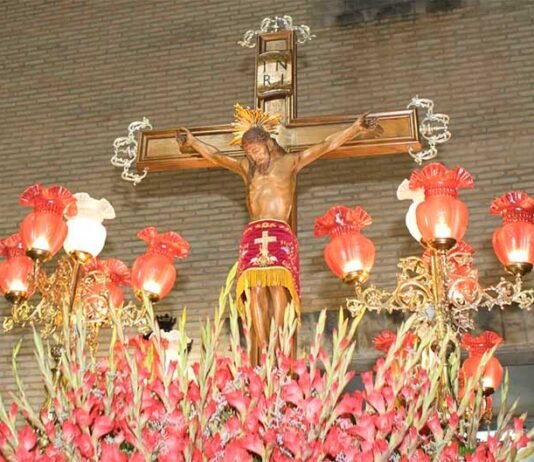 La baixada del Santíssim Crist del Mont Calvari del Genovés rep la protecció de Bé Immaterial de Rellevància Local