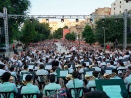 Cultura de Barri acomiada la seua edició més participativa amb places plenes i ambient al carrer