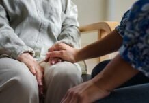 745 històries d’atenció i cura: el compromís de Caixa Ontinyent amb l’Alzheimer