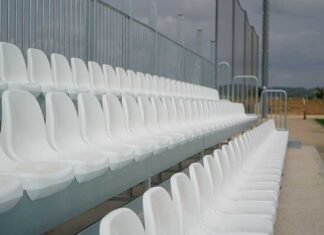 Xàtiva treu a licitació les cobertes per a les grades dels camps de futbol de Les Pereres