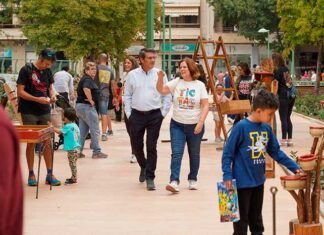 El III “Tic Tac al parc” d’Ontinyent reuneix centenars de persones al remodelat parc del Mestre Ferrero